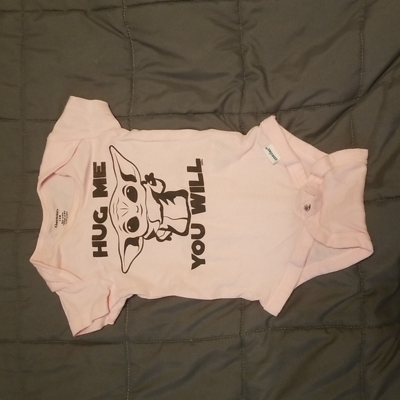 Disney Star Wars Bundle of 3 infant outfits - Picture 2 of 8